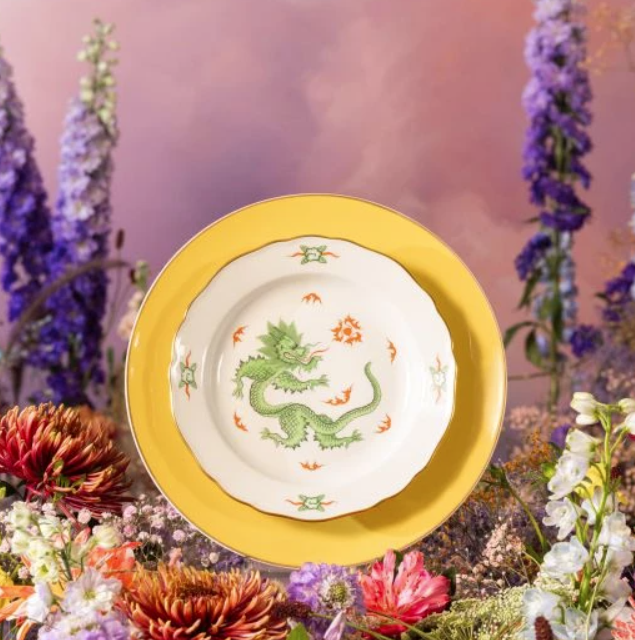 Meissen Dinner Plate, Shape "New Cutout", Mint Dragon green 22 cm (Germany)