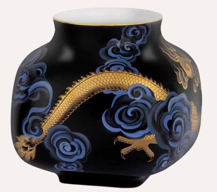 Meissen Vase Fortune Dragon, shape "Nova" (Germany)