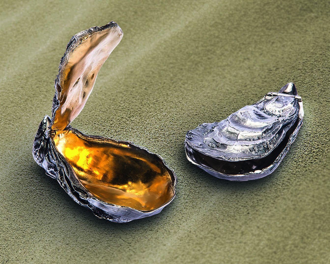 Robbe & Berking "Sylter Oyster Set" / Salt Set in Sterling Silver with 24K gilding inside (Germany)