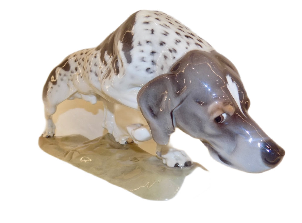 Nymphenburg Figurine "German Pointer" (Germany)