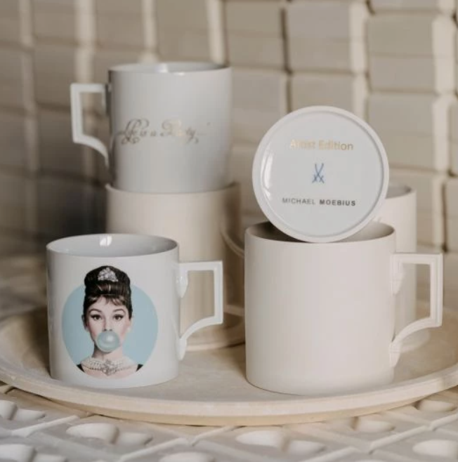 Meissen Mug Audrey blue V 0,25 by Michael Moebius (Germany)