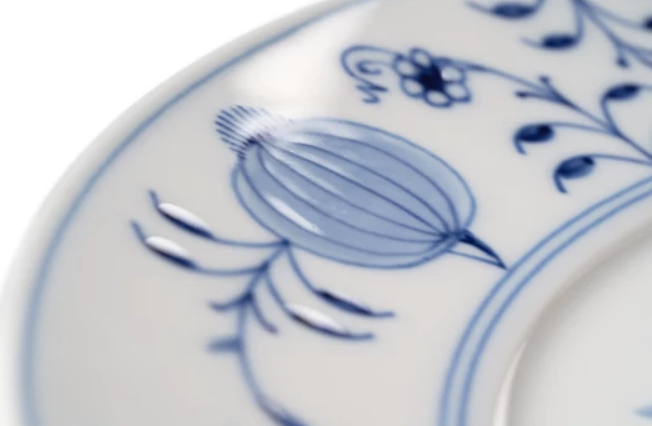 Meissen Dinner Plate, Shape "No 41", Blue Onion (Germany)