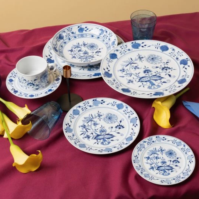 Meissen Cappuccino Cup & Saucer, Blue Onion V 0,25 (Germany)