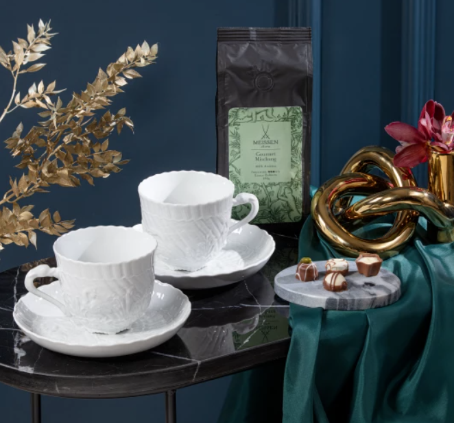Meissen Cappuccino & Saucer, Shape "Swan Service" (Germany)