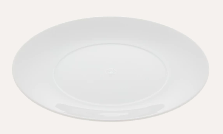 Meissen Large Dinner Plate, Shape "Cosmopolitan" (Germany)