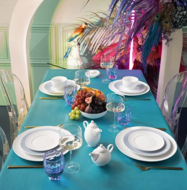 Meissen Dinner Plate, Shape "Waves Relief" (Germany)