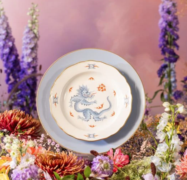 Meissen Dinner Plate, Shape "New Cutout", Mint Dragon, blue 28 cm (Germany)
