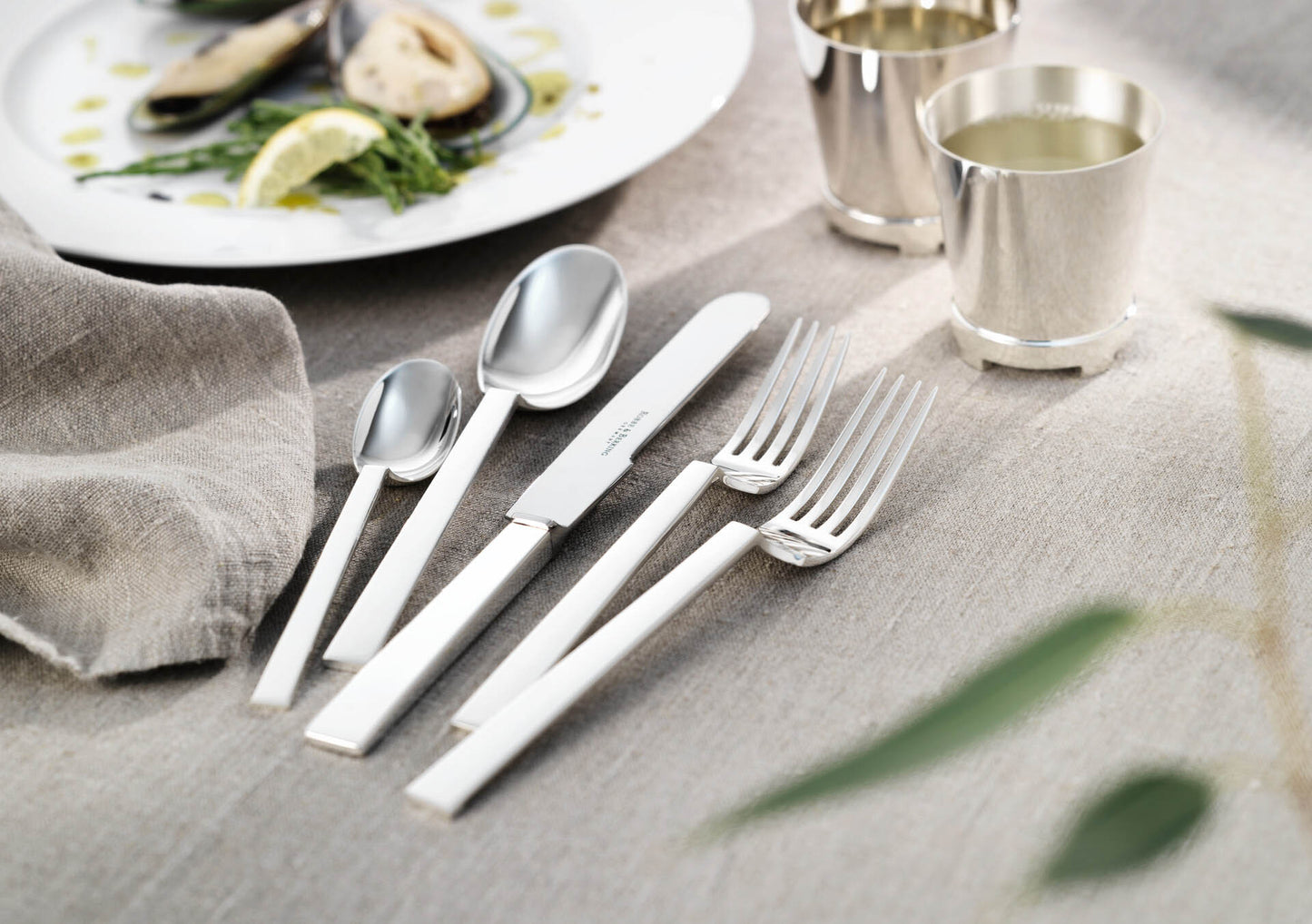 Robbe & Berking Flatware "Sphinx" 5-piece set, design of 2008 (Germany)