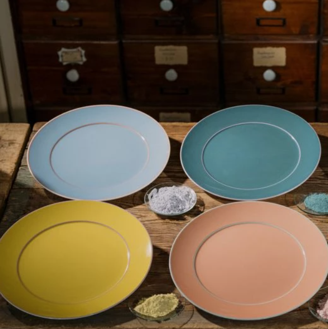 Meissen Dinner Plate, Shape "No 41", "The Original", plain, yellow, gold, 29 cm