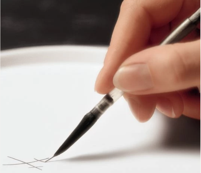 Meissen Vase, Shape "MEISSEN Cosmopolitan", Gold, H 11 cm