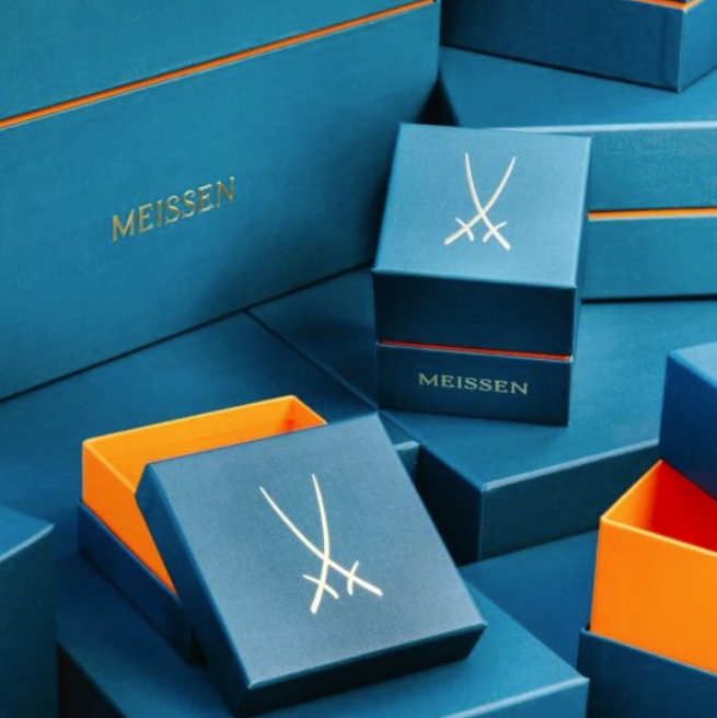 Meissen Vase, "Butterfly Collection", square, small, white, H 13 cm