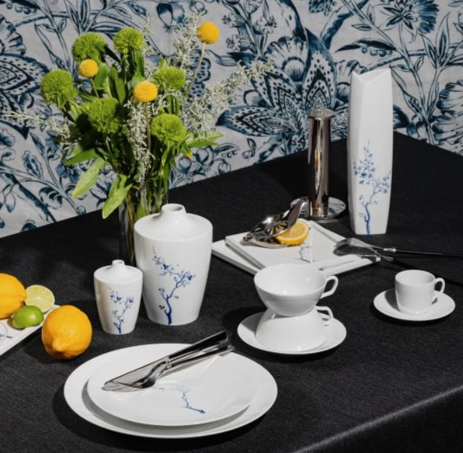 Meissen Mug, "The MEISSEN Mug Collection", "Blue Orchid", Shape "Berlin", V 0.25 l