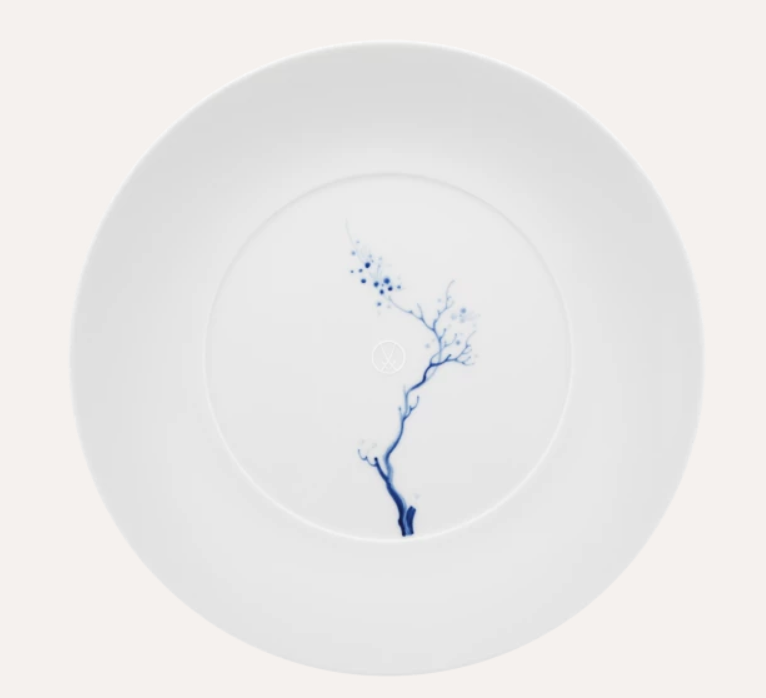 Meissen Dinner Plate, Shape "MEISSEN Cosmopolitan", "Blue Orchid", cobalt blue, 24 cm