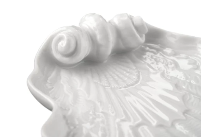 Meissen dish, shell-shaped, shape "Swan service", white, L 16 cm